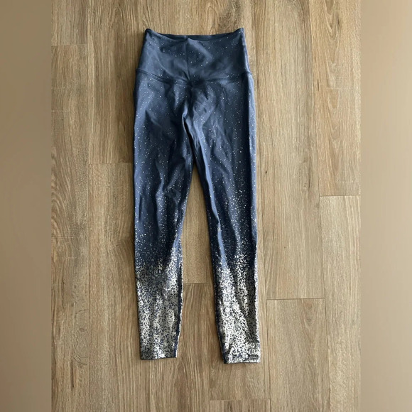 Beyond Yoga Pants - Beyond Yoga Alloy Ombre High Waisted Midi Leggings Light Blue and Silver Small